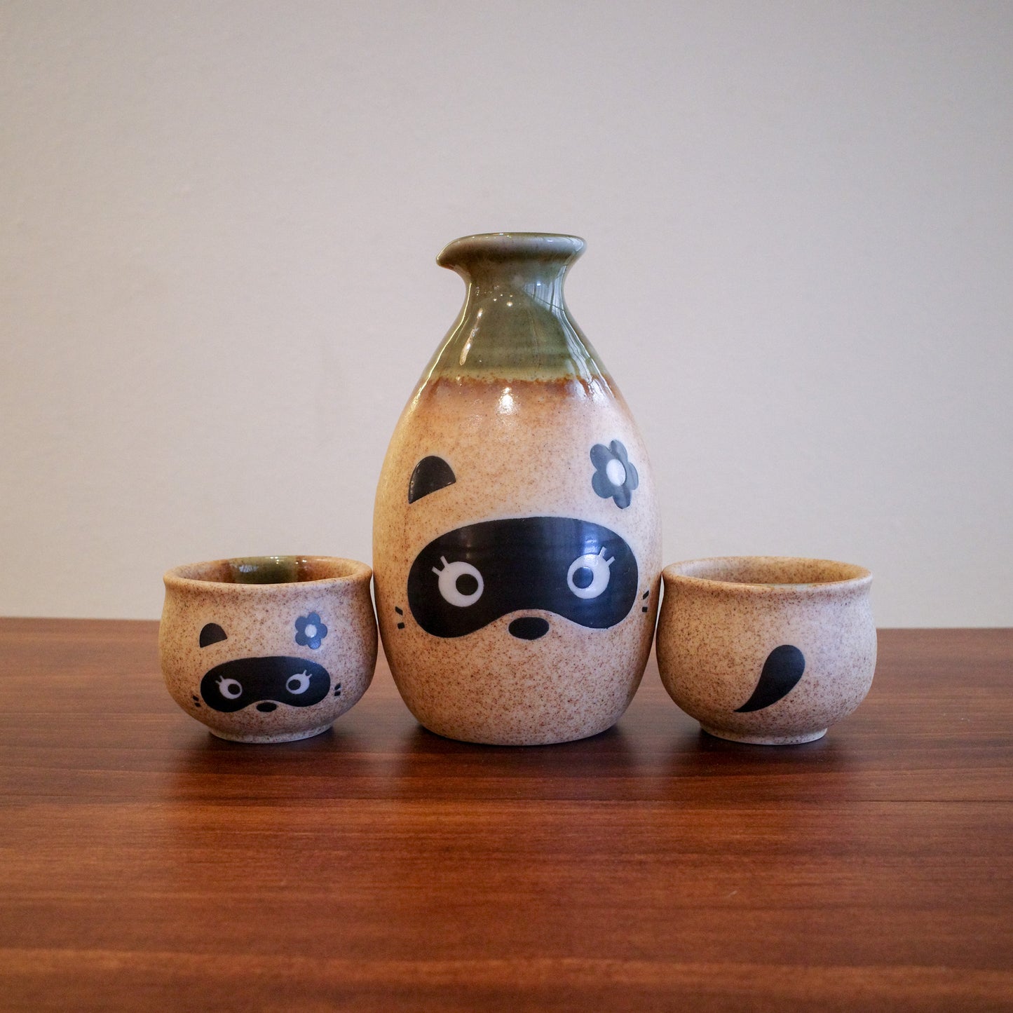 信樂燒 狸貓/沅熊酒壺 酒杯 (酒壺-1隻配酒杯2隻)