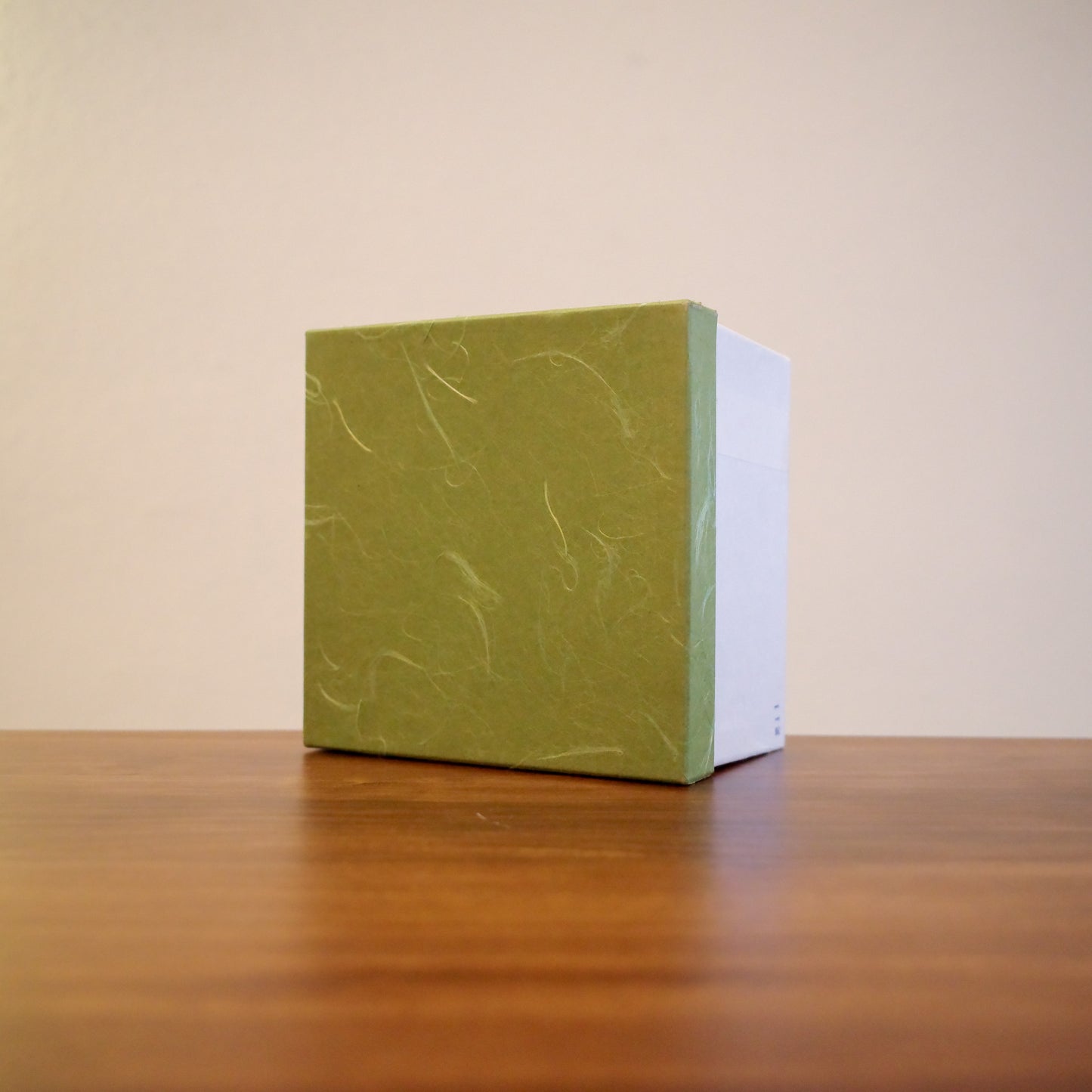 ✿ 貴山造 青釉金彩流水文茶碗 ❀